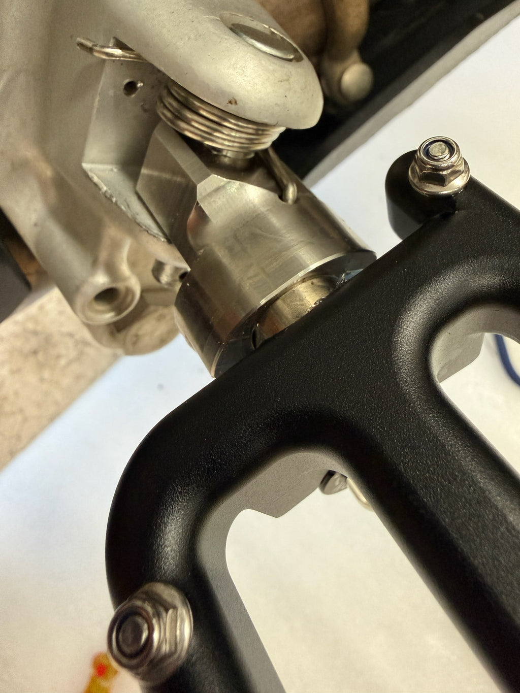 DDX model FITS: Ducati Desert X, Multistrada